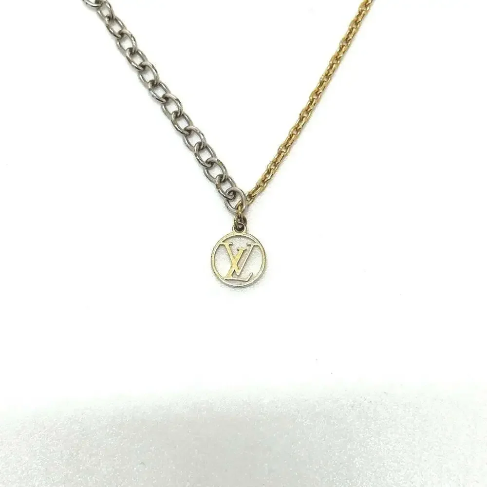 LOUIS VUITTON Gold Necklace